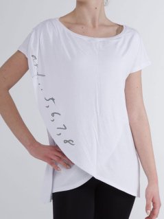 Long asymmetric T-shirt with print