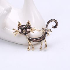 Handbemalte Katzen-Brosche mit Zirkonia