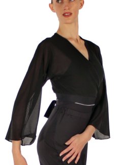Bolero with kimono sleeves made of stretch tulle